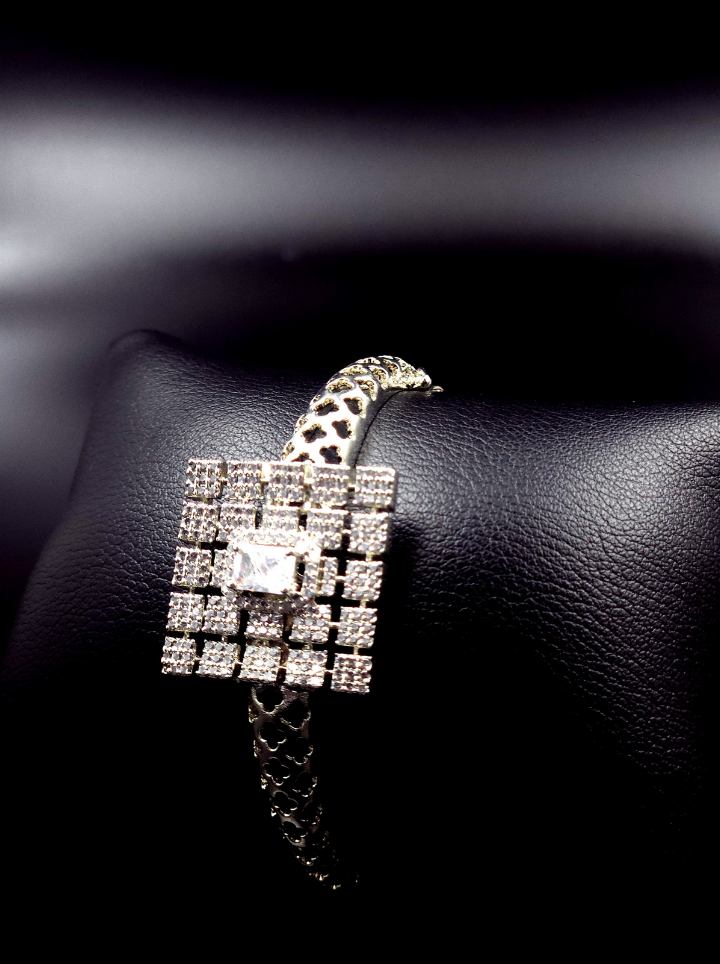 Maharani Gold Bracelet