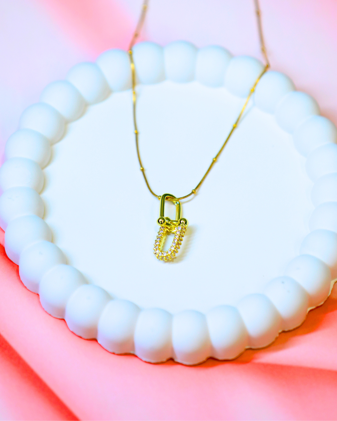 Glow Softly Luxe Chain