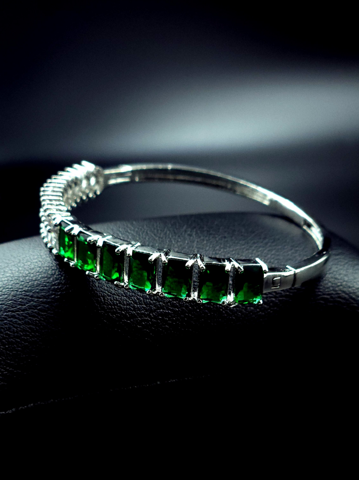Swarna Green Bangle