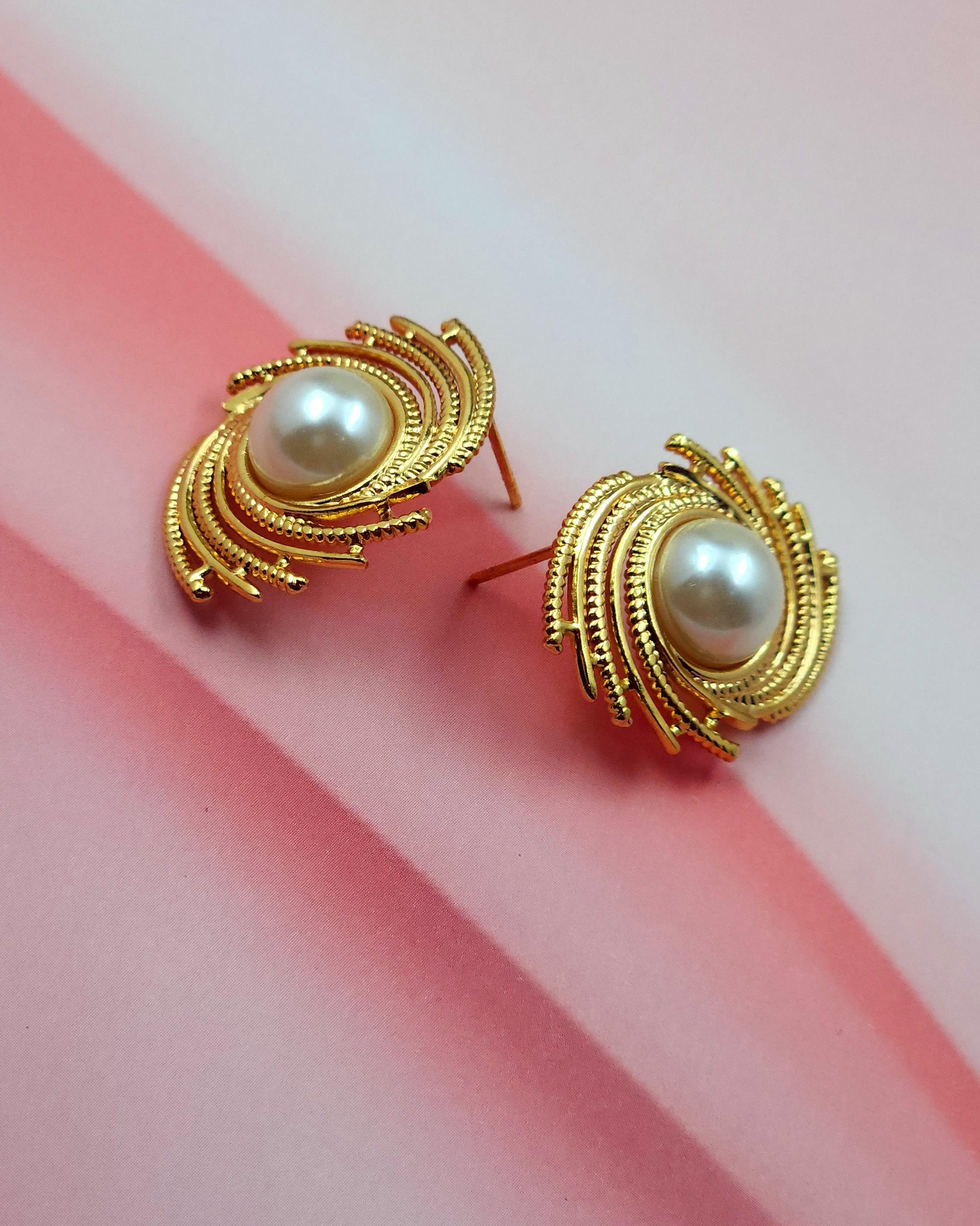 Date Stud Earrings