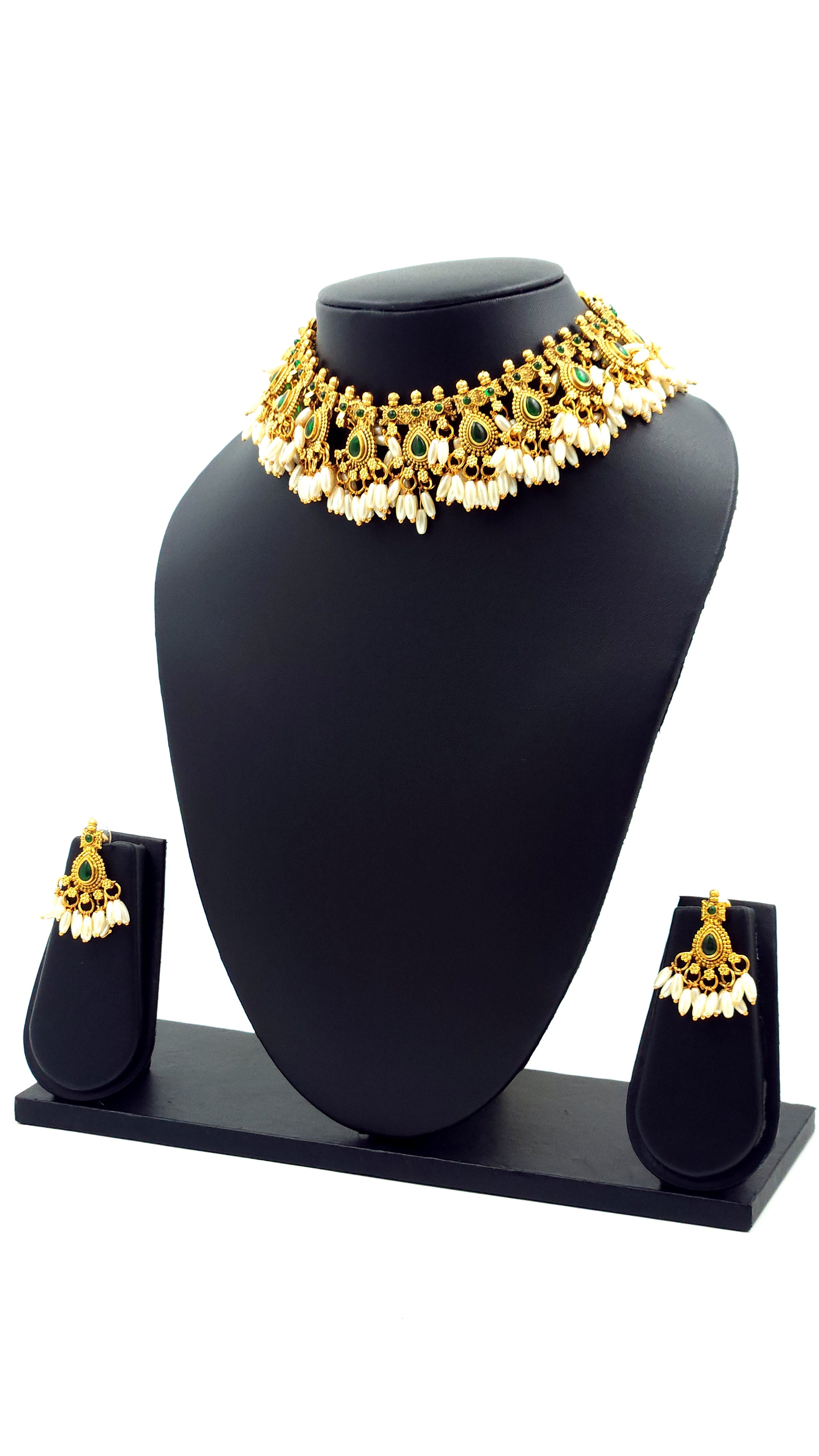 Exquisite Kundan Peral Beads Neckpiece