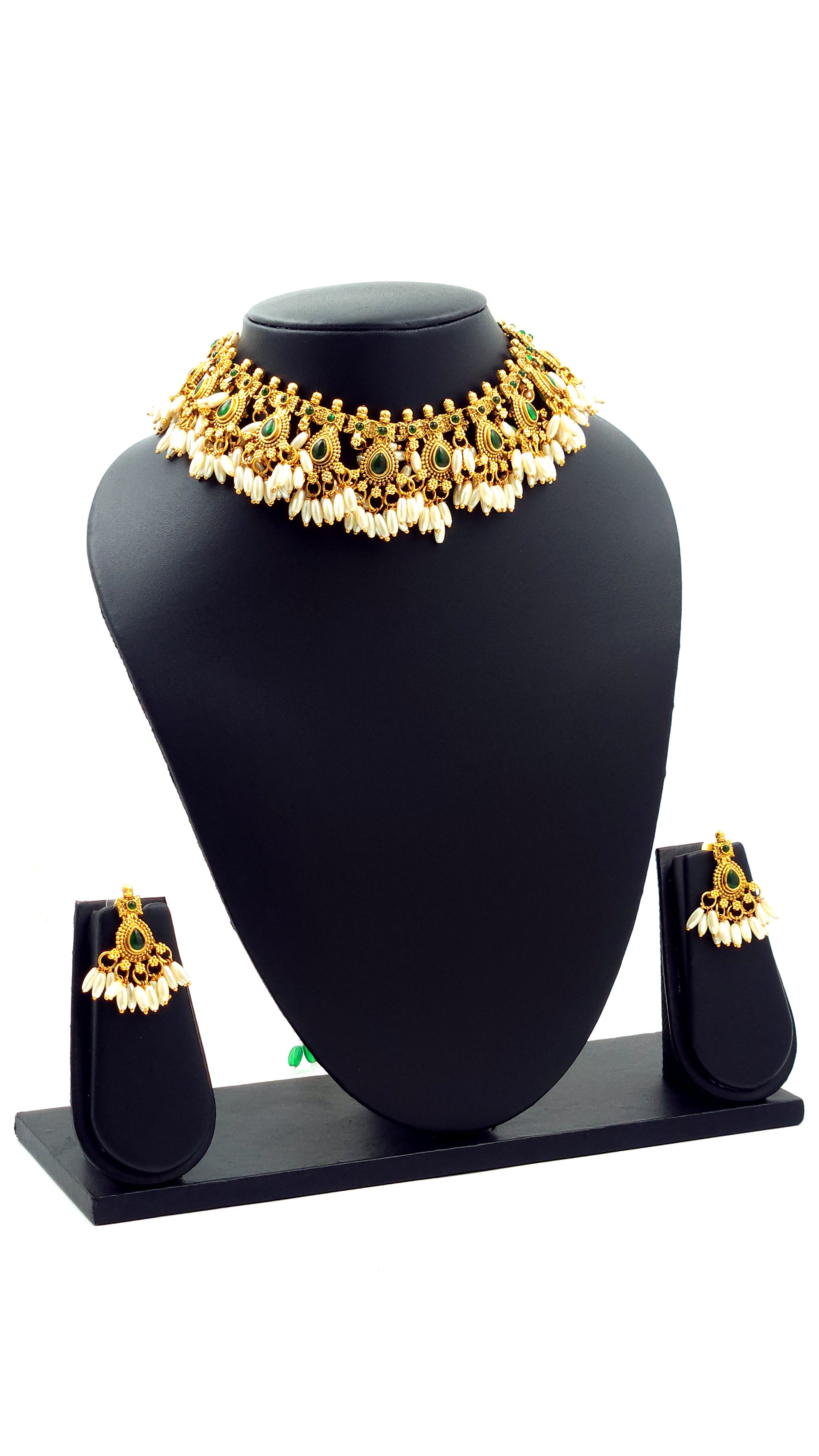 Exquisite Kundan Peral Beads Neckpiece