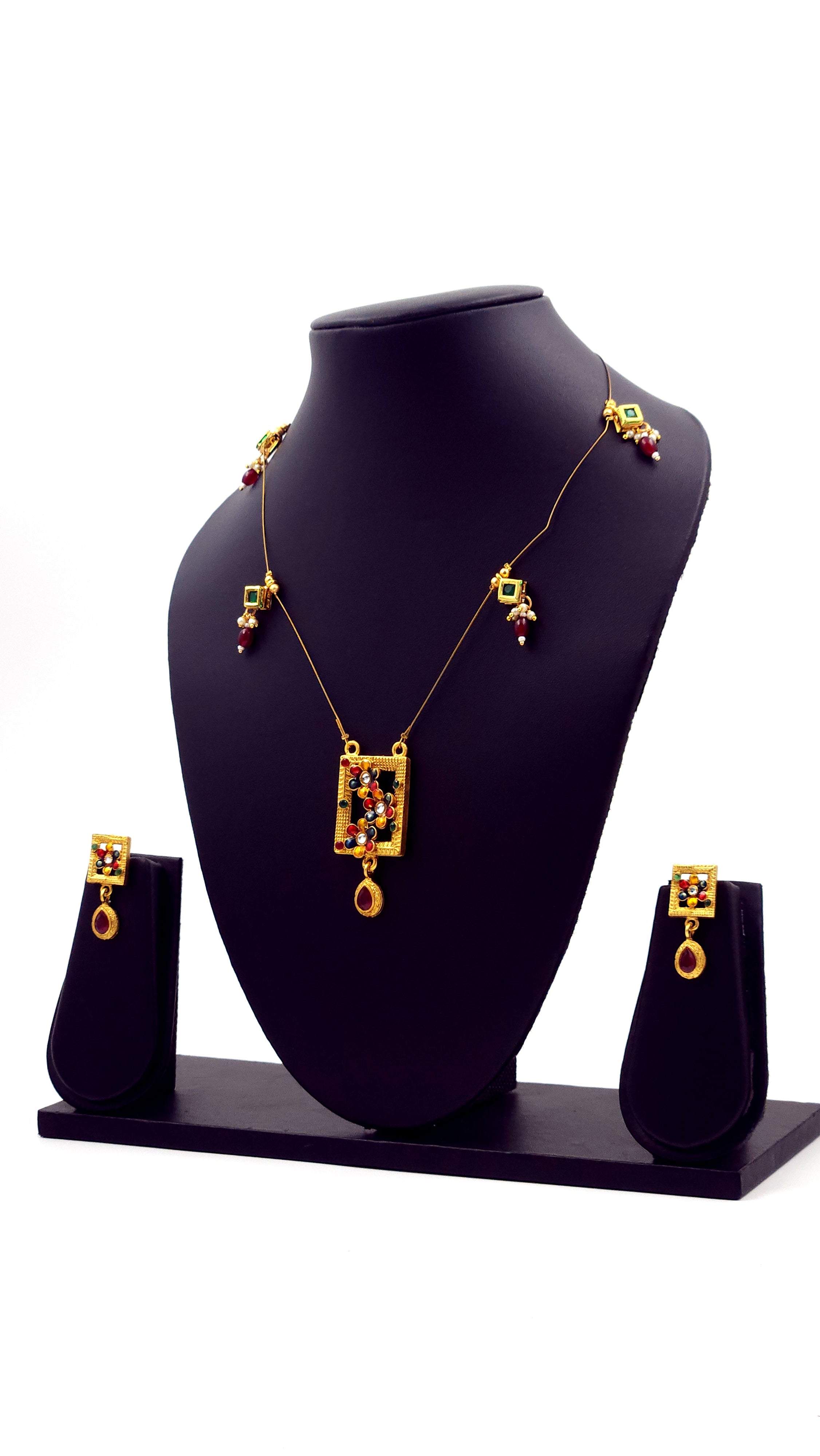 Invisible Chain Pendent Necklace