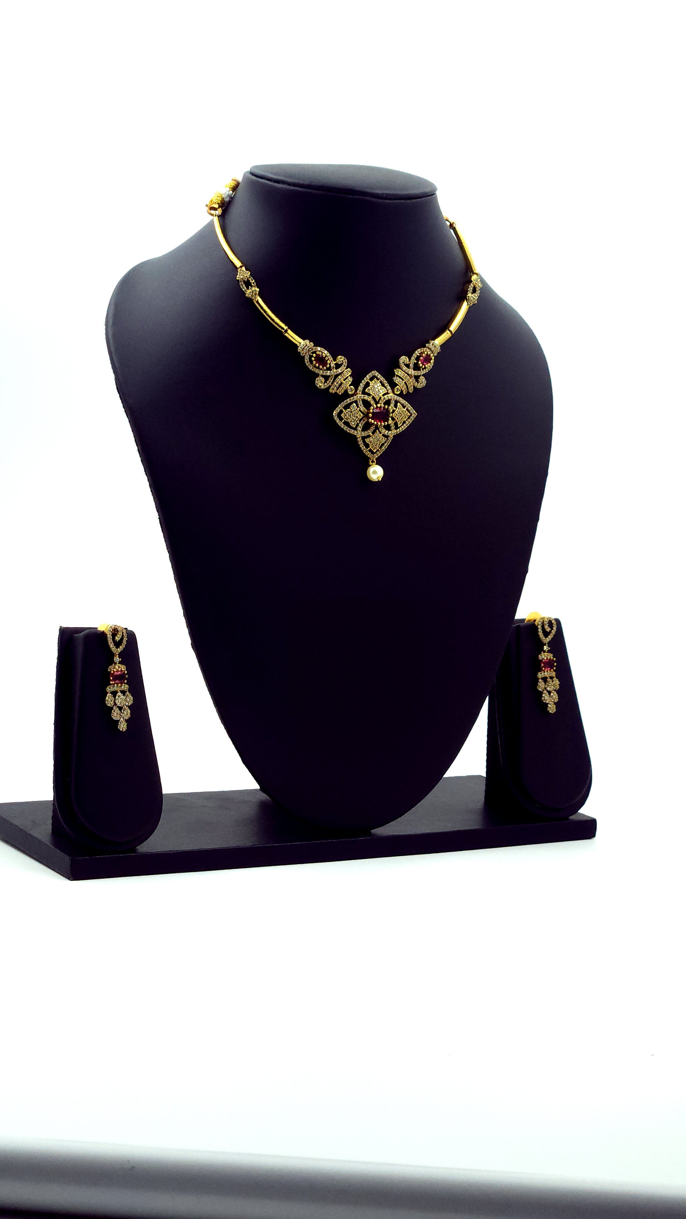 AD Floral Hasli Necklace