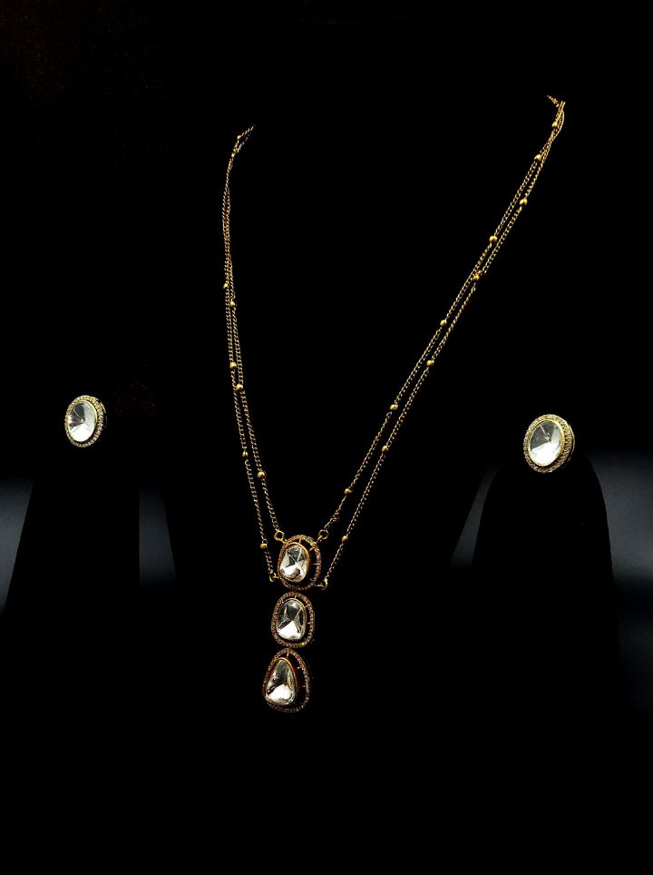 Drop pendant Chain with Moissanite Stone