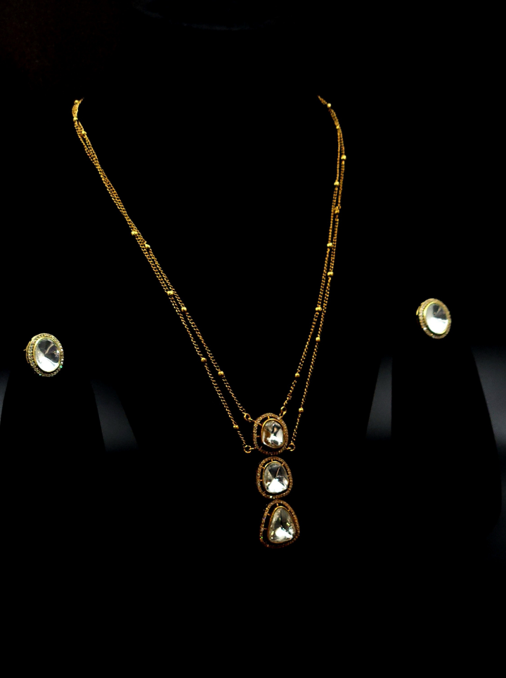 Drop pendant Chain with Moissanite Stone