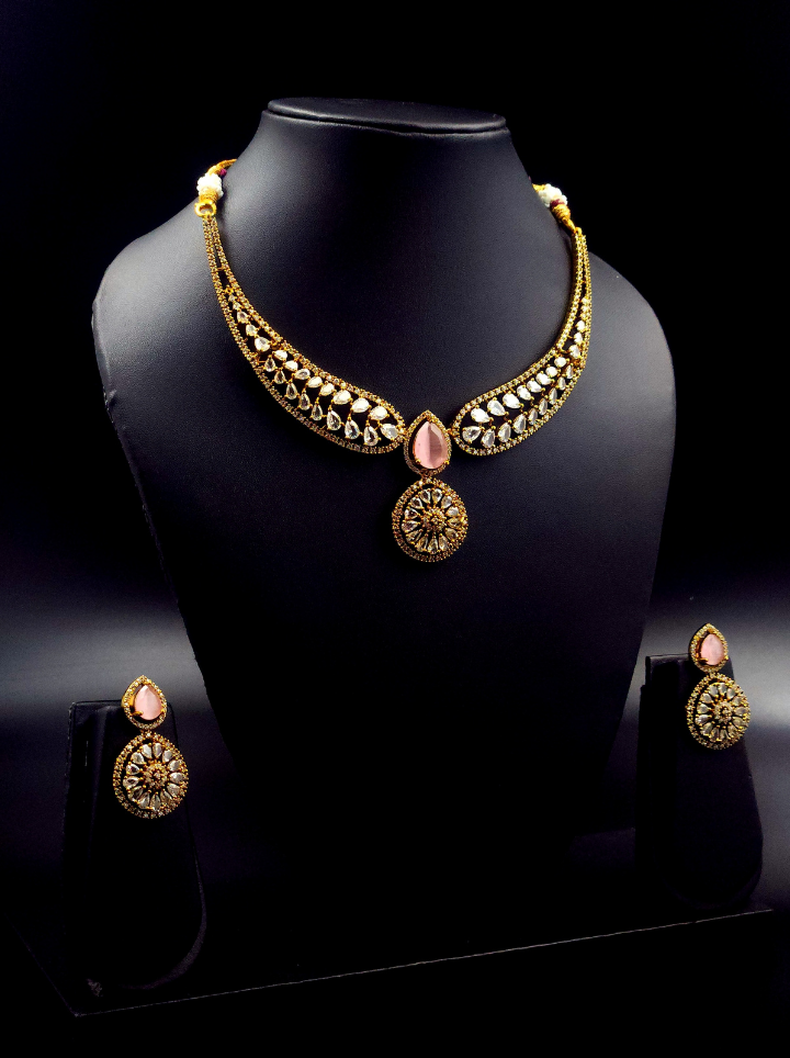 Hasli Victorian Necklace