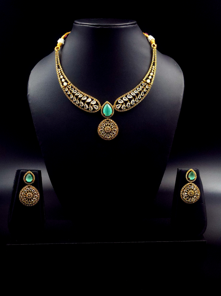 Hasli Victorian Necklace