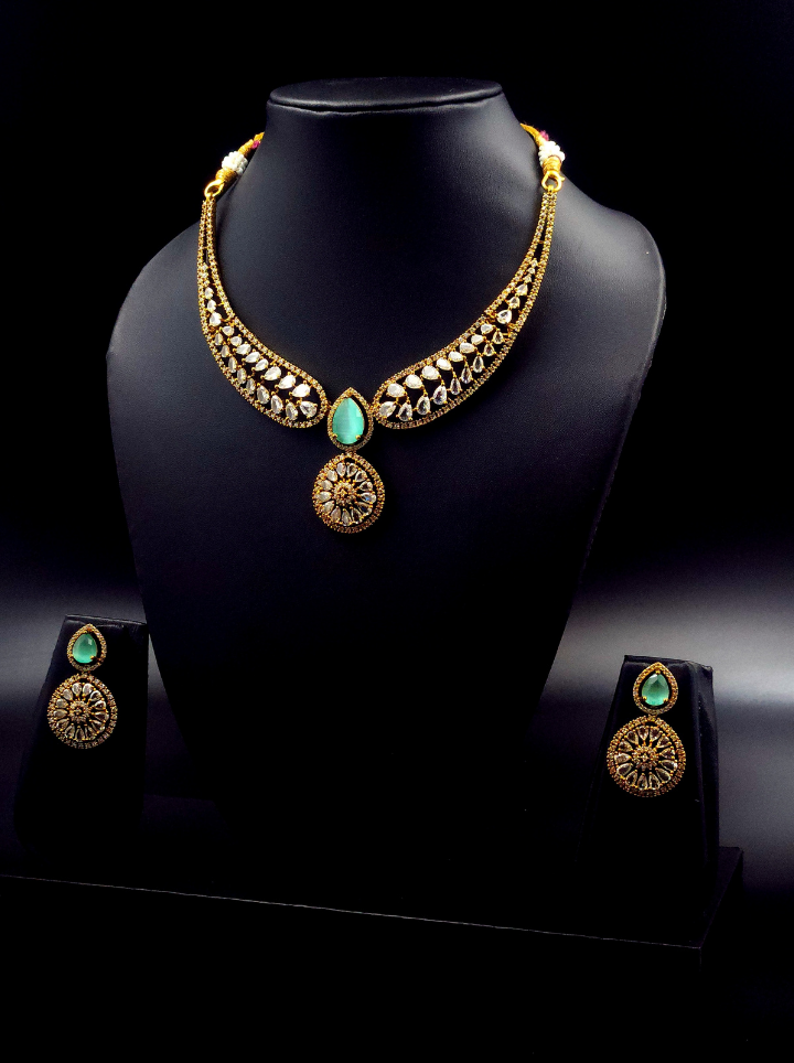 Hasli Victorian Necklace