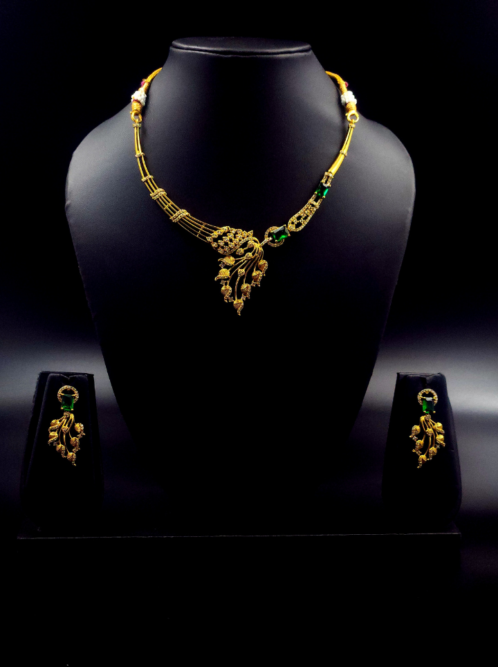 Golden Hasli Necklace