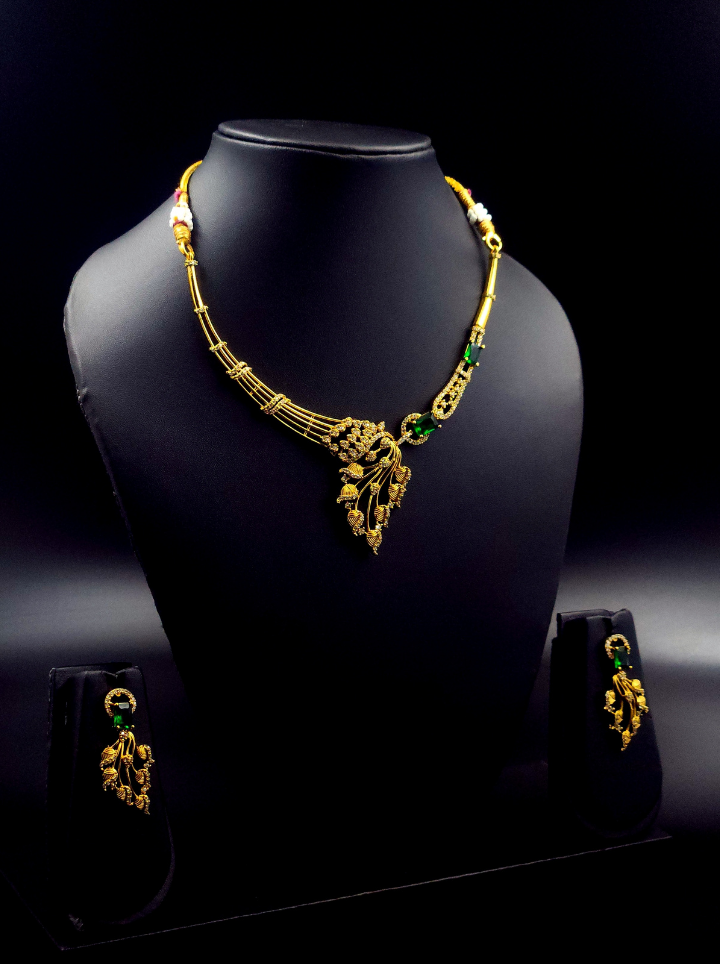 Golden Hasli Necklace