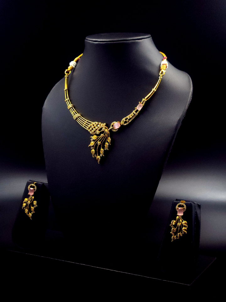 Golden Hasli Necklace