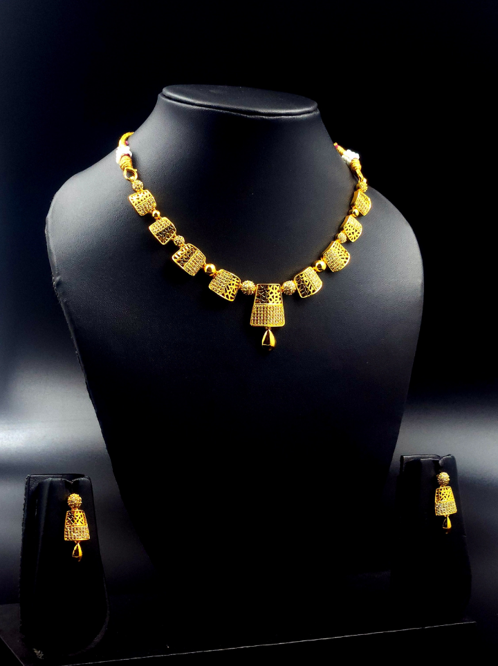 Trendy Antique Necklace set