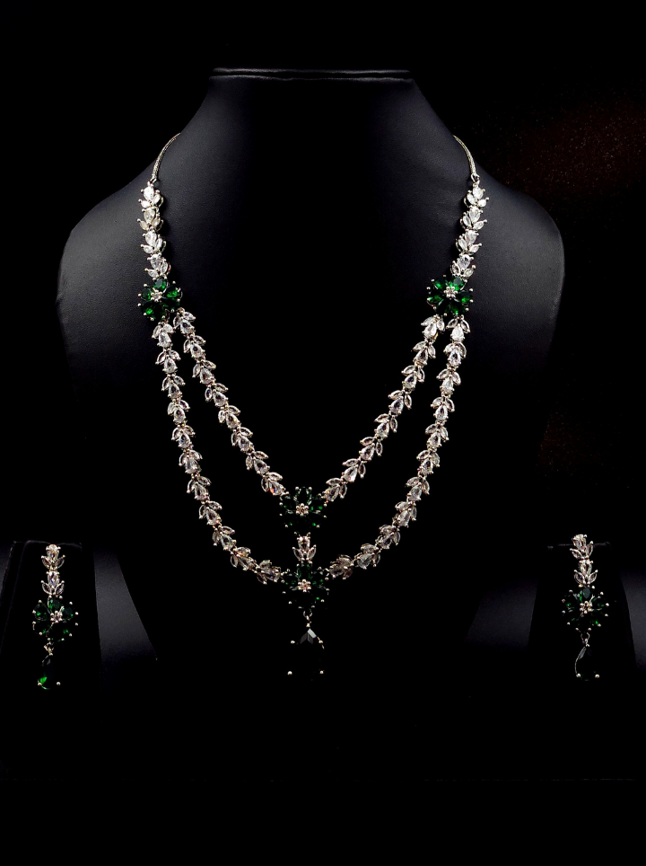 Two Layerd Emerald Nacklace Set