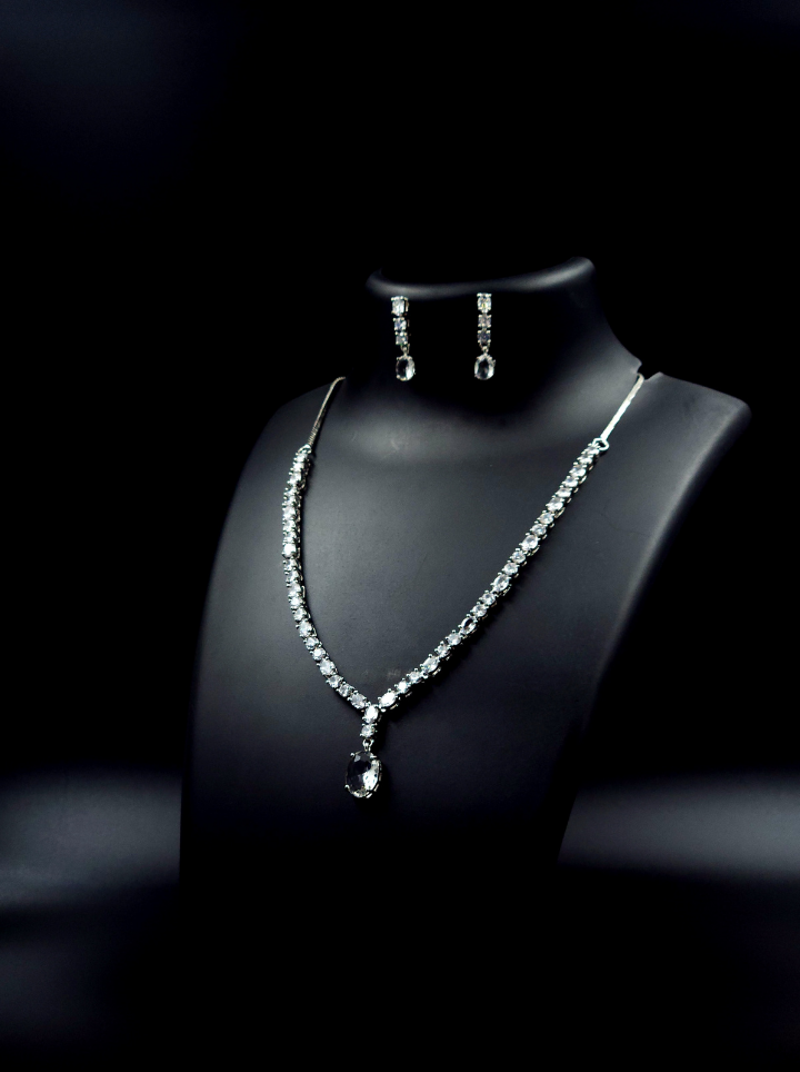 Diamond stone Necklace