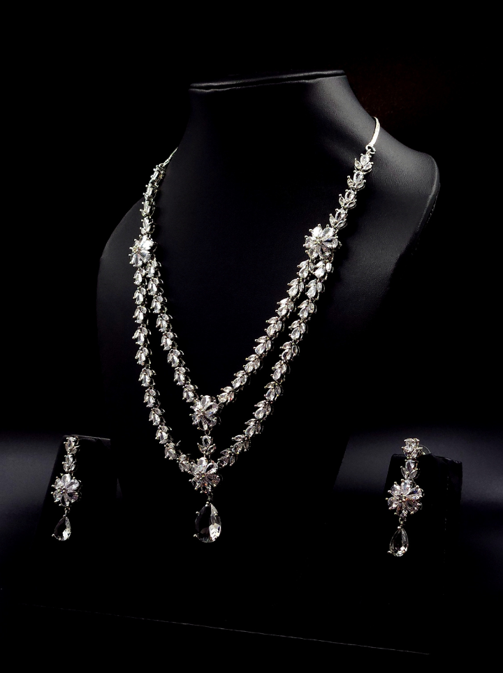 Party Ware Diamond Necklace Set