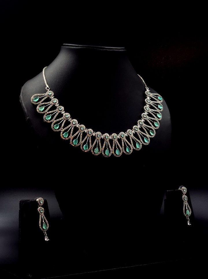 Party Wear Green Diamond Nacklace