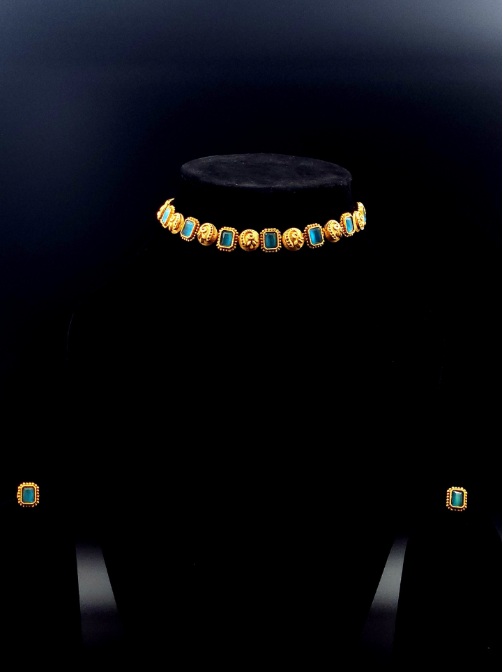 Minimalist Meenakari Gold Choker Set