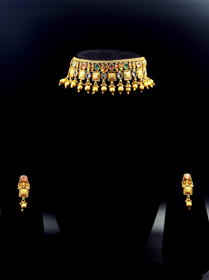Sitaara Kundan Dulhan Choker