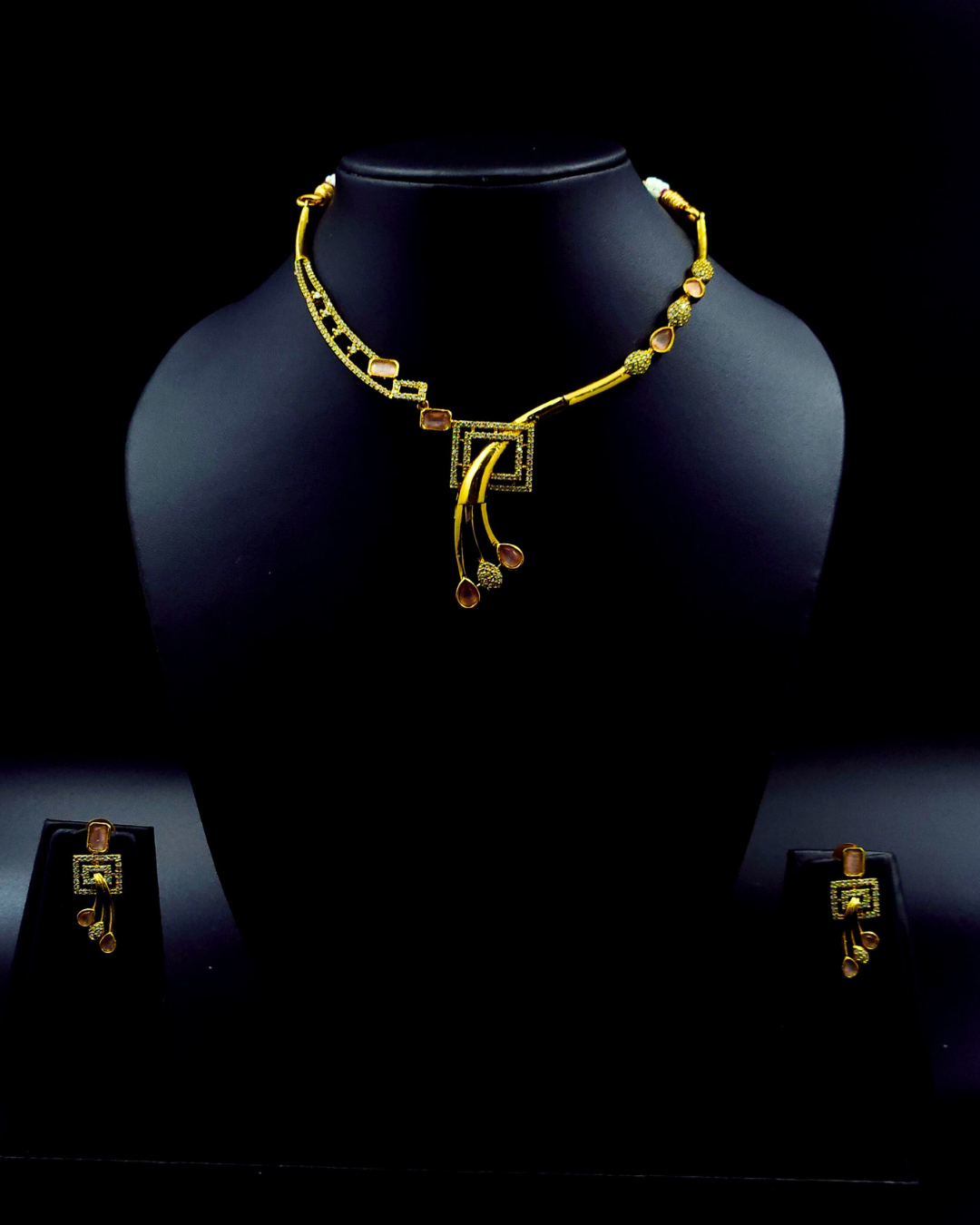 Beautiful Hasli Necklace