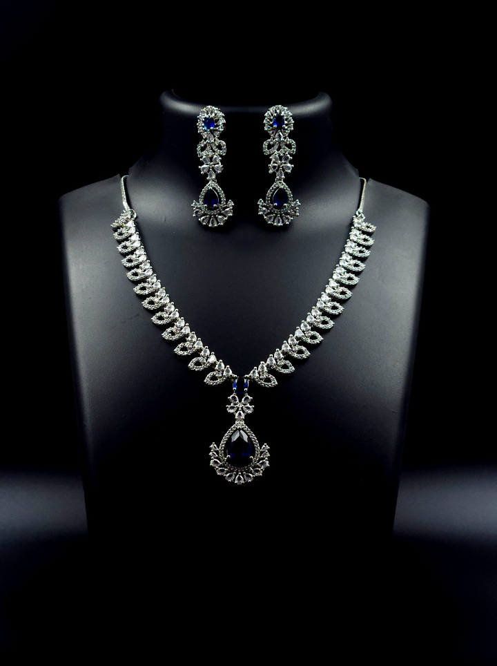 Lolit stone pendent