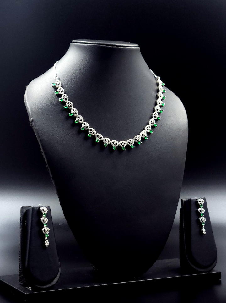 Emerald Stones Diamond Necklace