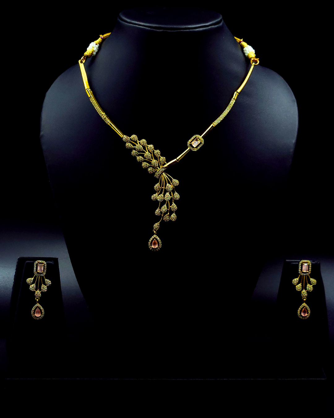 Mehendi Hasli Necklace