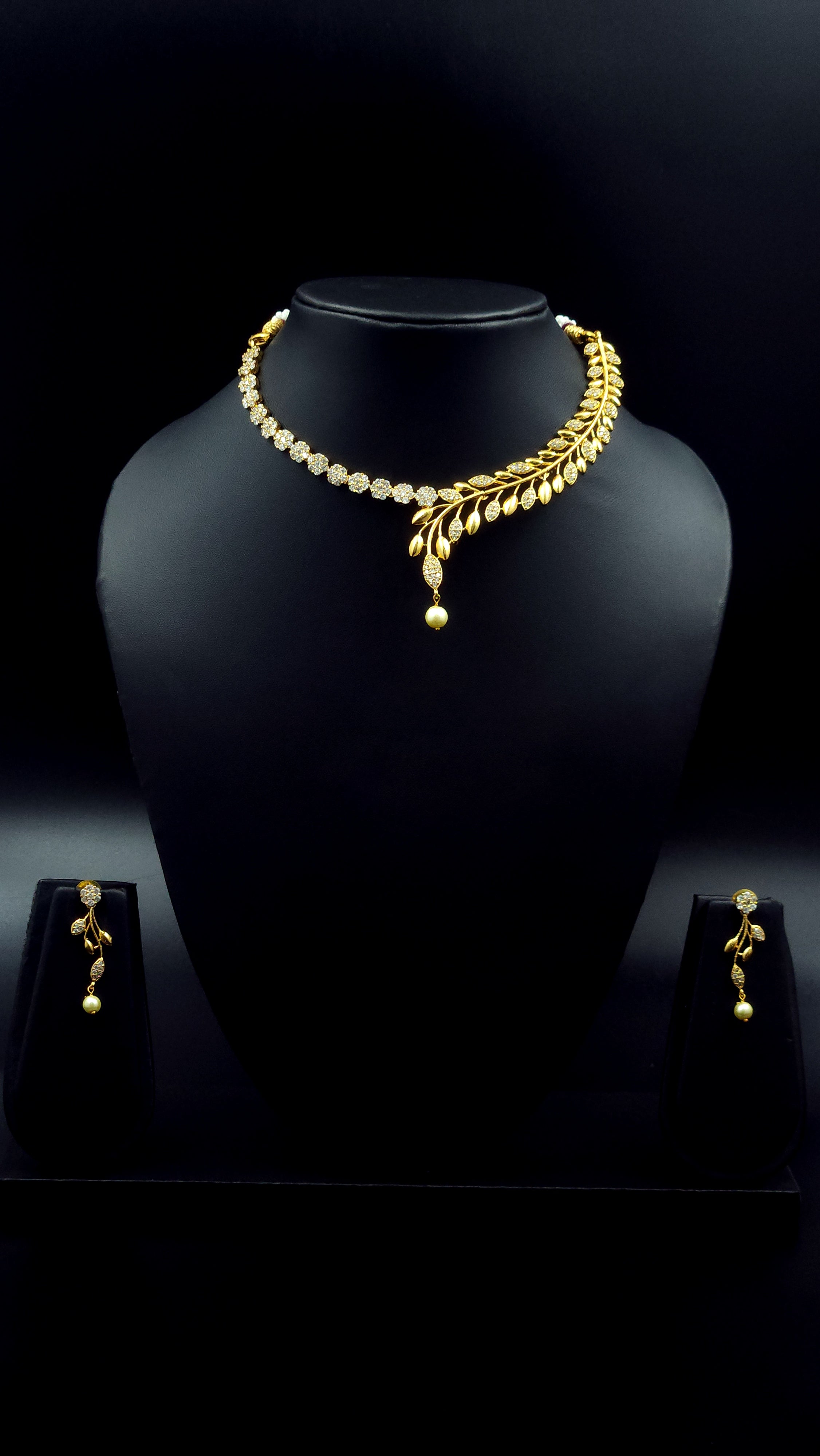 Leaf style AD Necklace
