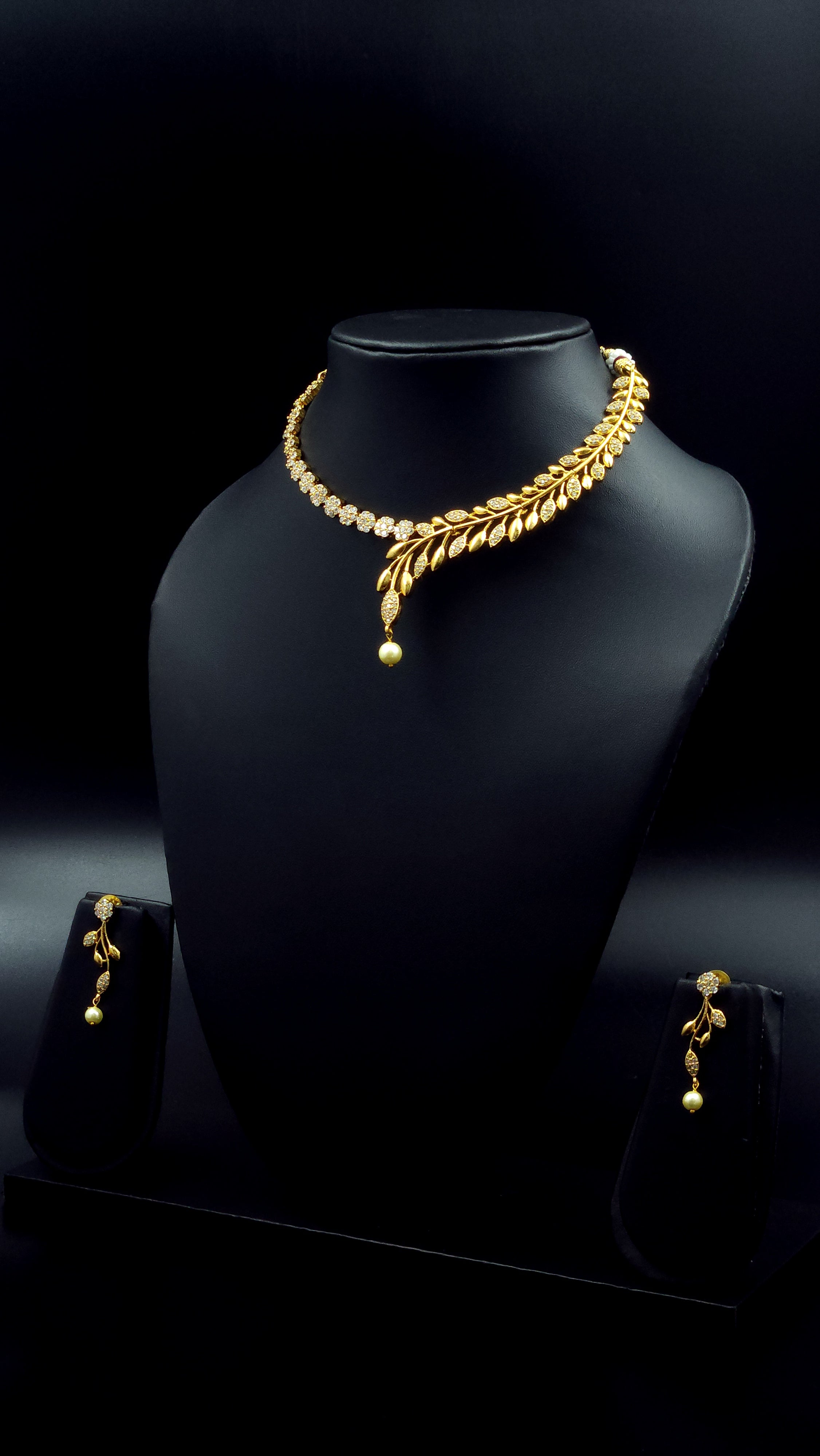 Leaf style AD Necklace