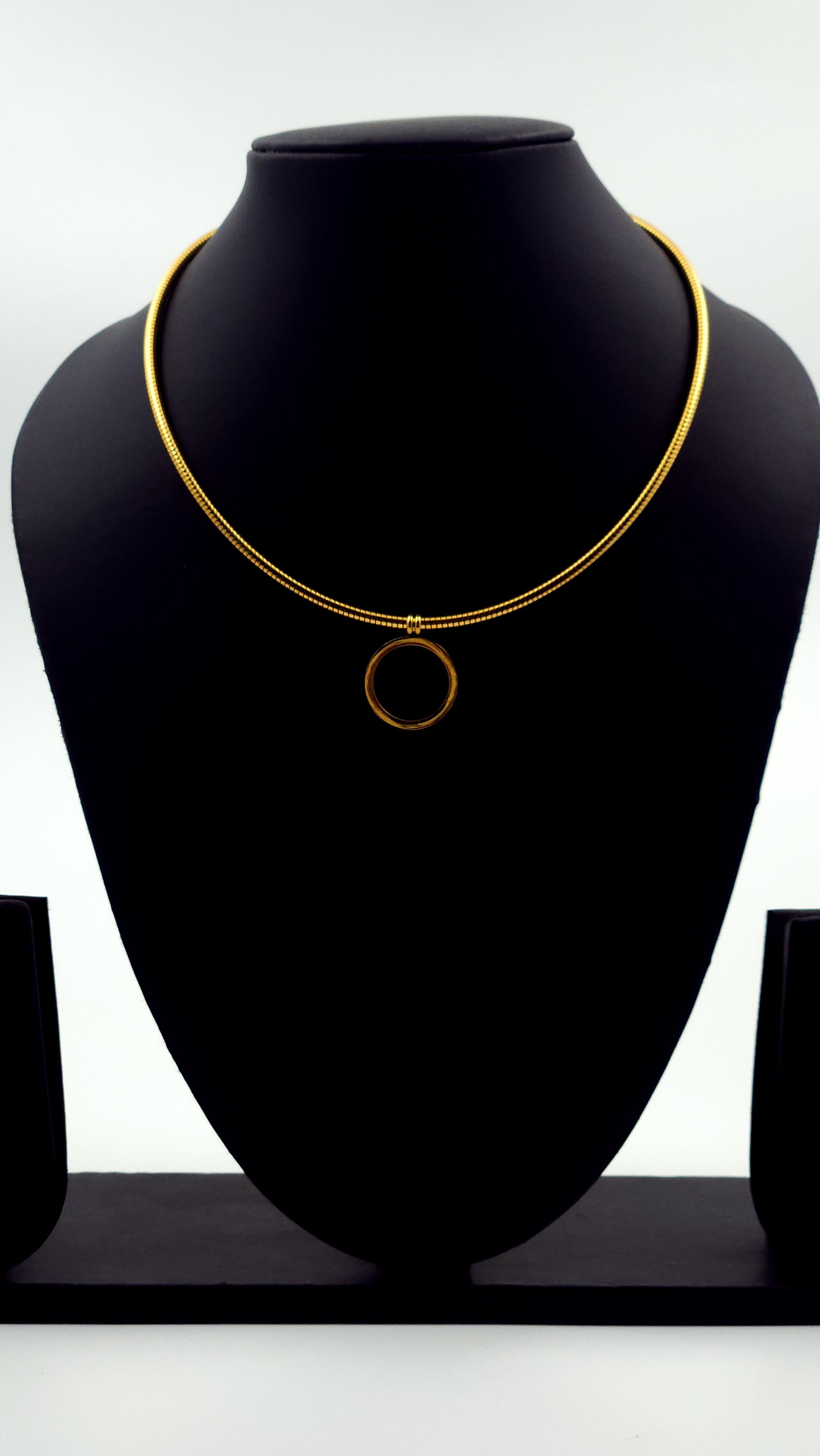 Western Elegant Neckpiece