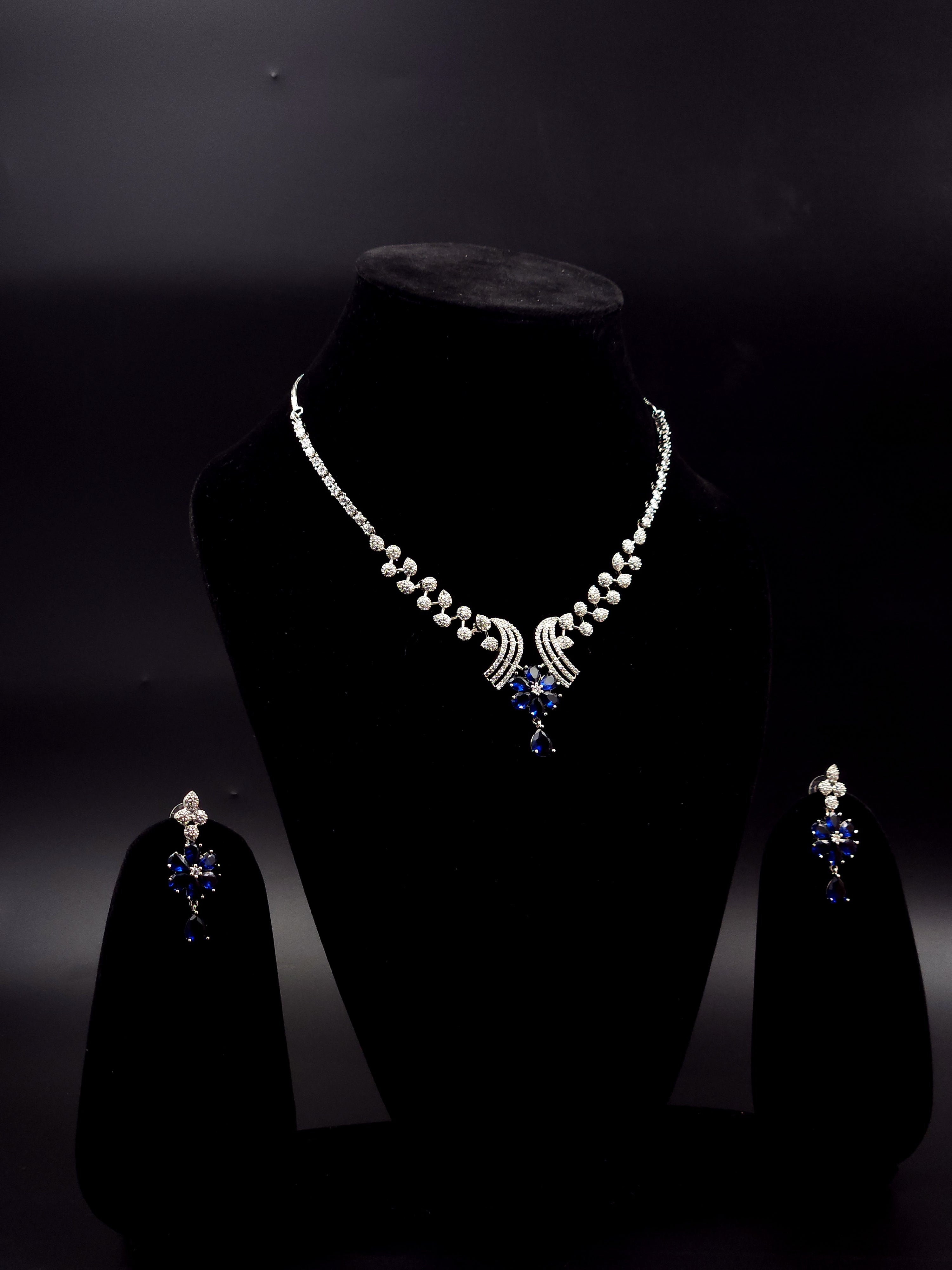 Sparkle AD Neckpiece - Blue