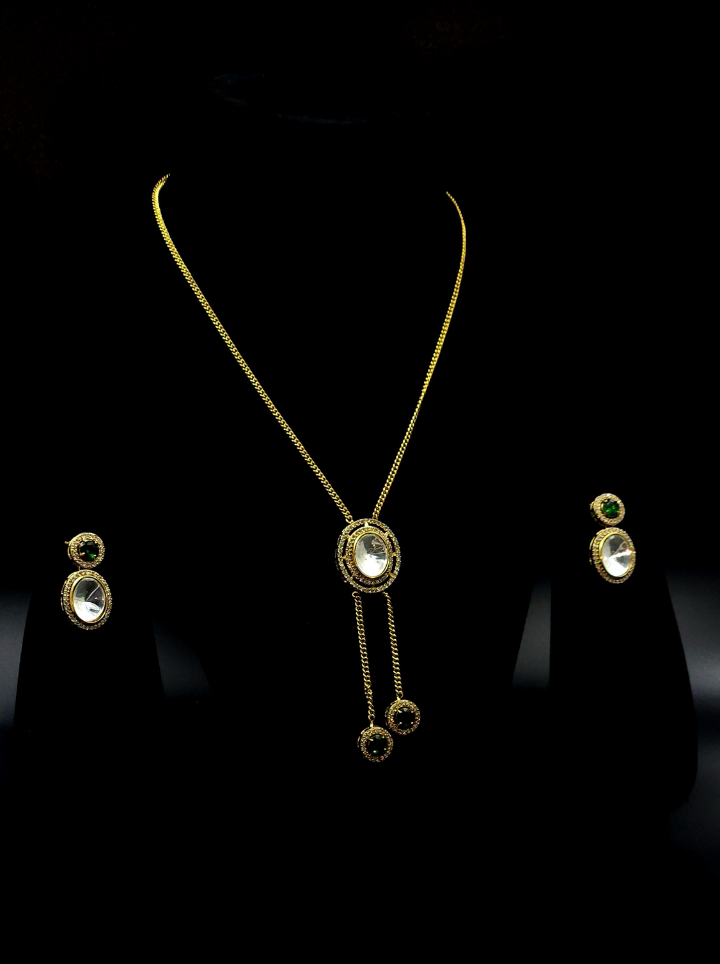 Chain Pendant with moissanite stone