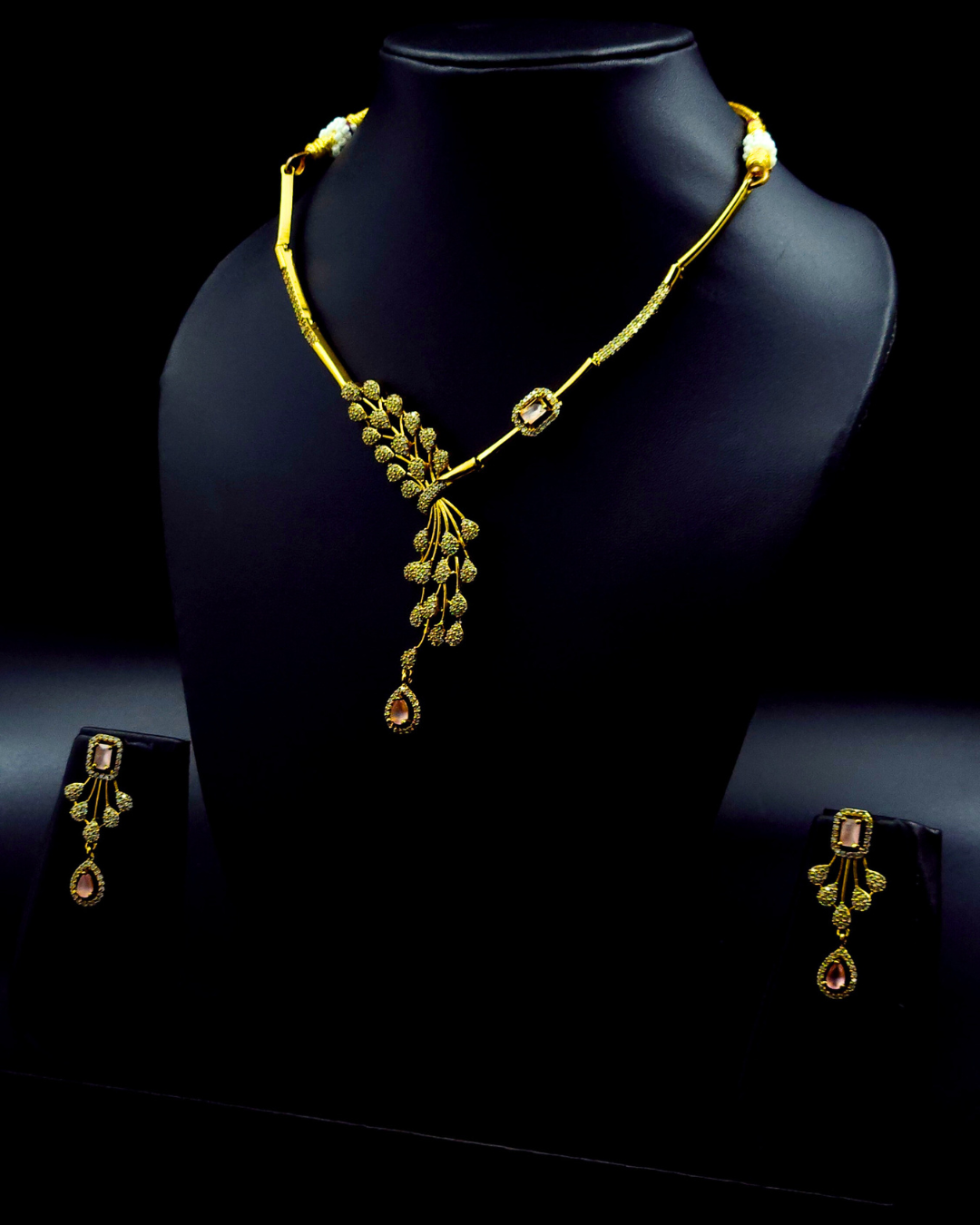 Mehendi Hasli Necklace