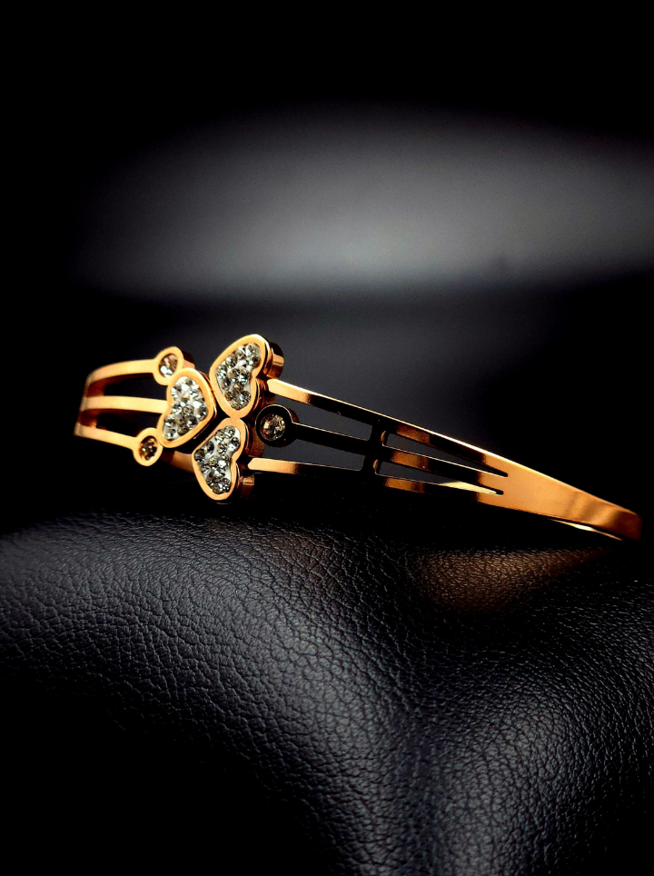 Daily Wear Triple Heart Bracelet