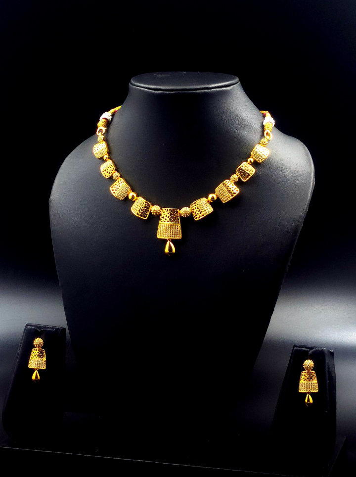Trendy Antique Necklace set