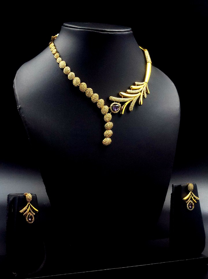 Hasli Golden Necklace
