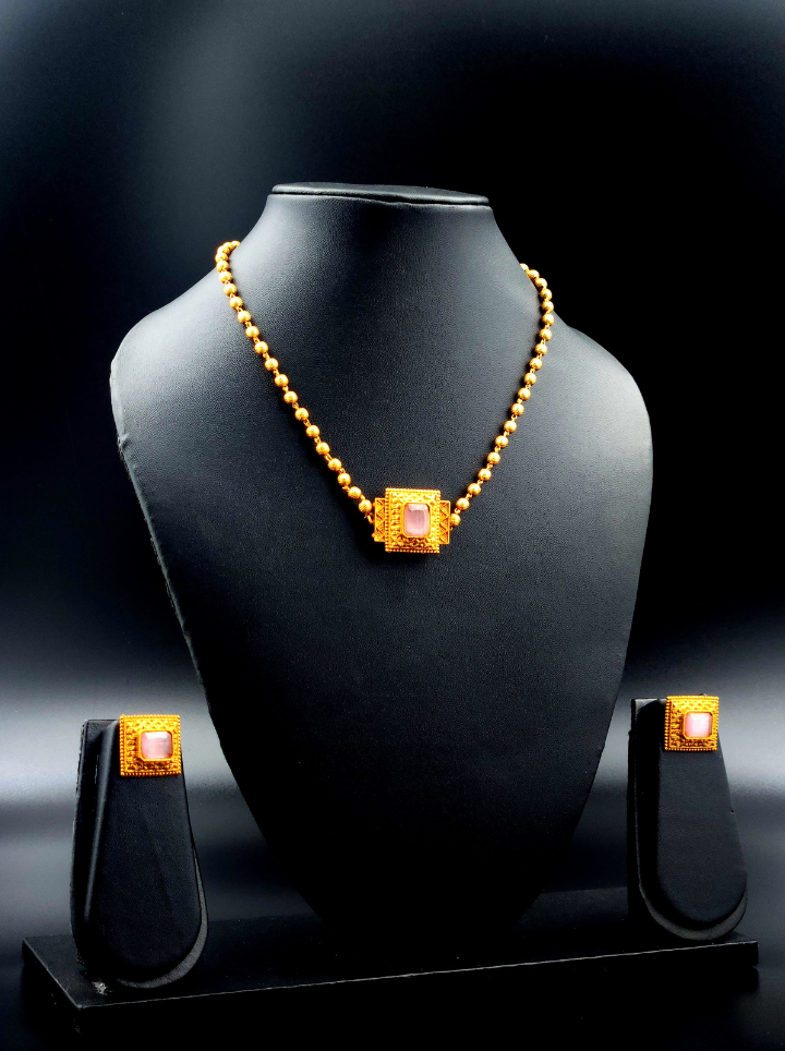 Golden Mini Chokar Set