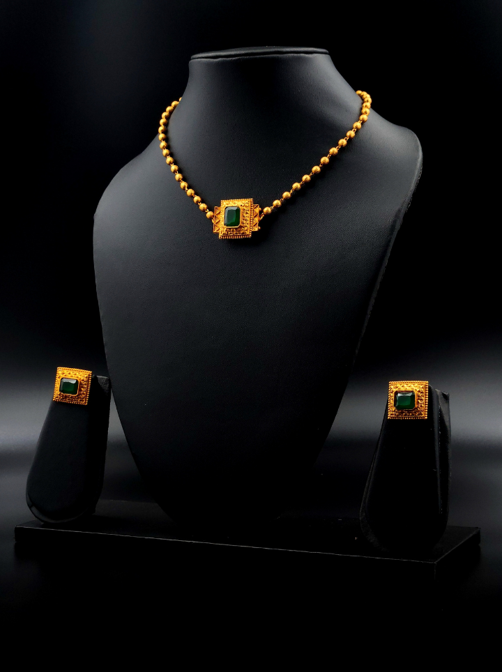 Golden Mini Chokar Set
