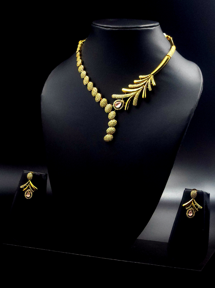 Hasli Golden Necklace