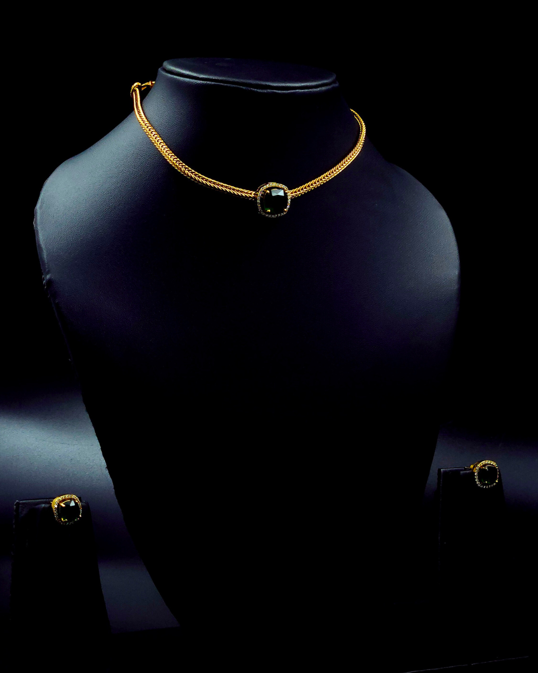 Delight Choker with Stud - Dark Green