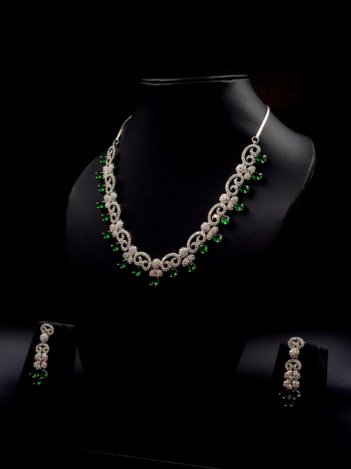 Party ware Emerald Necklace Set