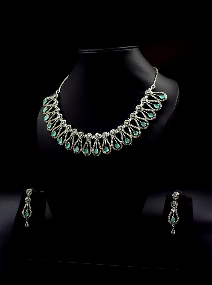 Party Wear Green Diamond Nacklace