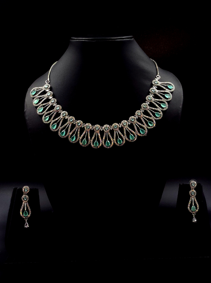 Party Wear Green Diamond Nacklace