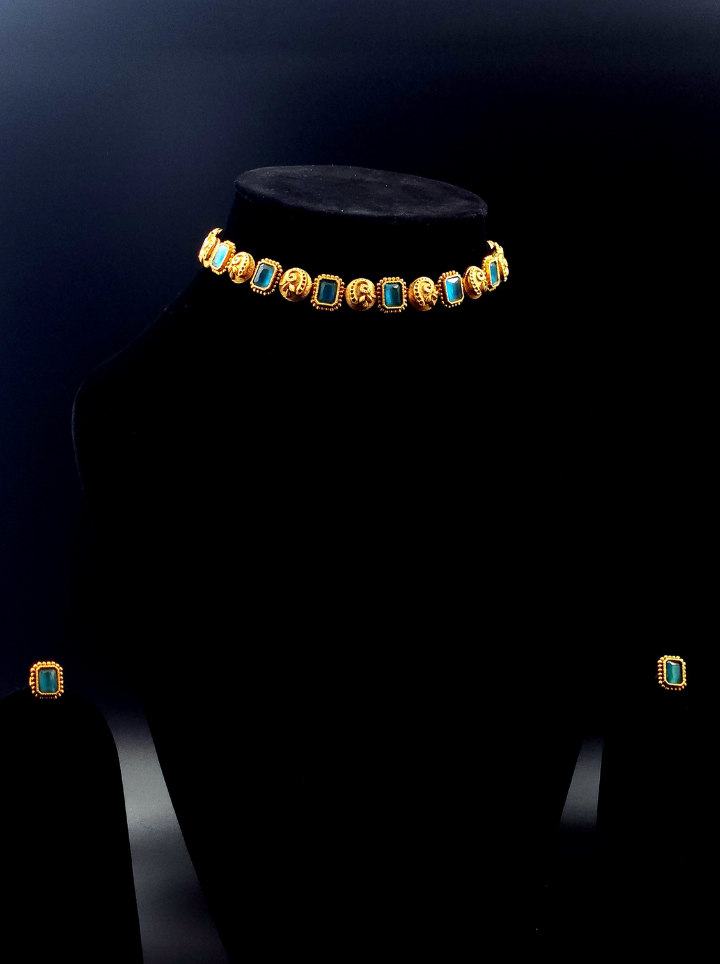 Minimalist Meenakari Gold Choker Set