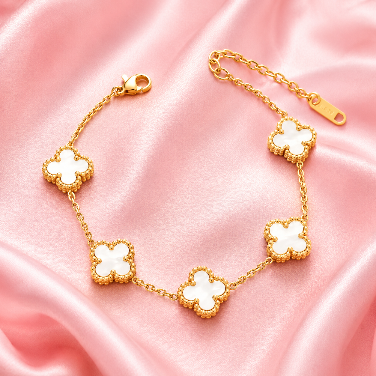 Timeless White Clover Chain Bracelet