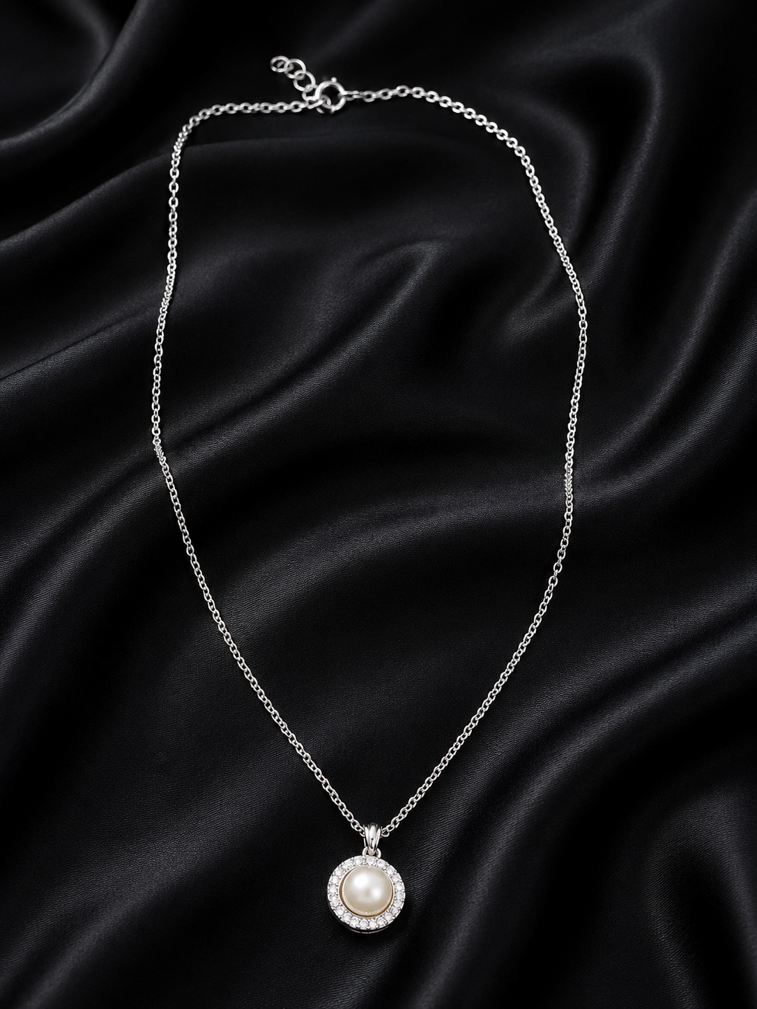 Silver Chainy Neck Piece