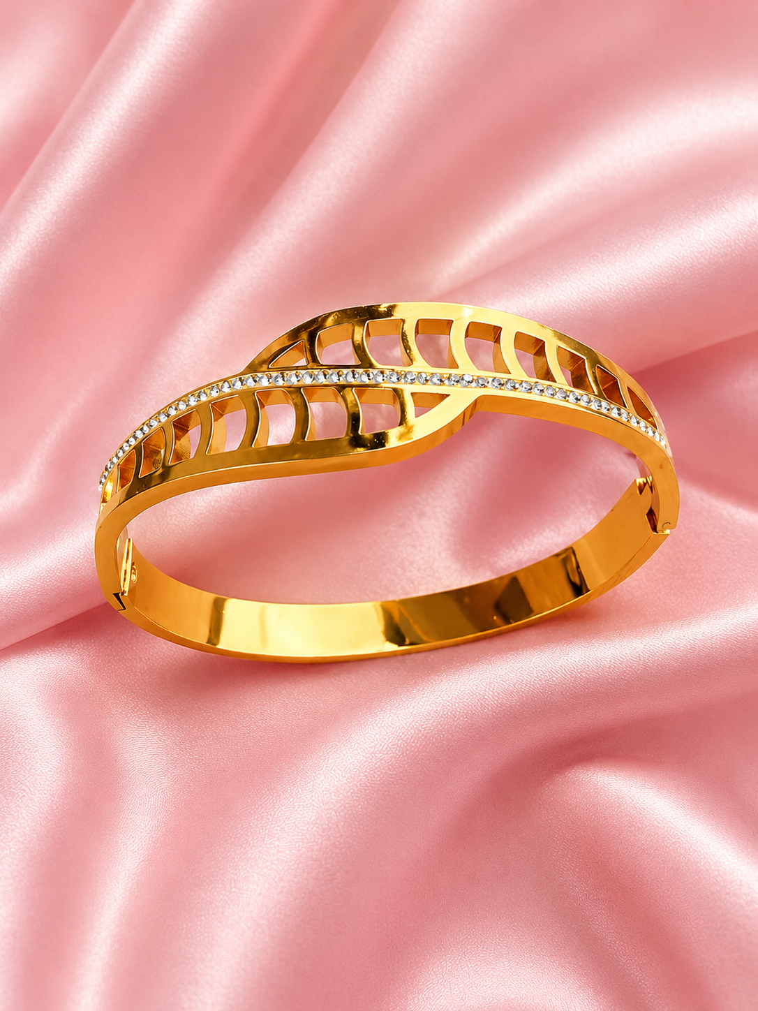 Starlit Spark Premium Bracelet