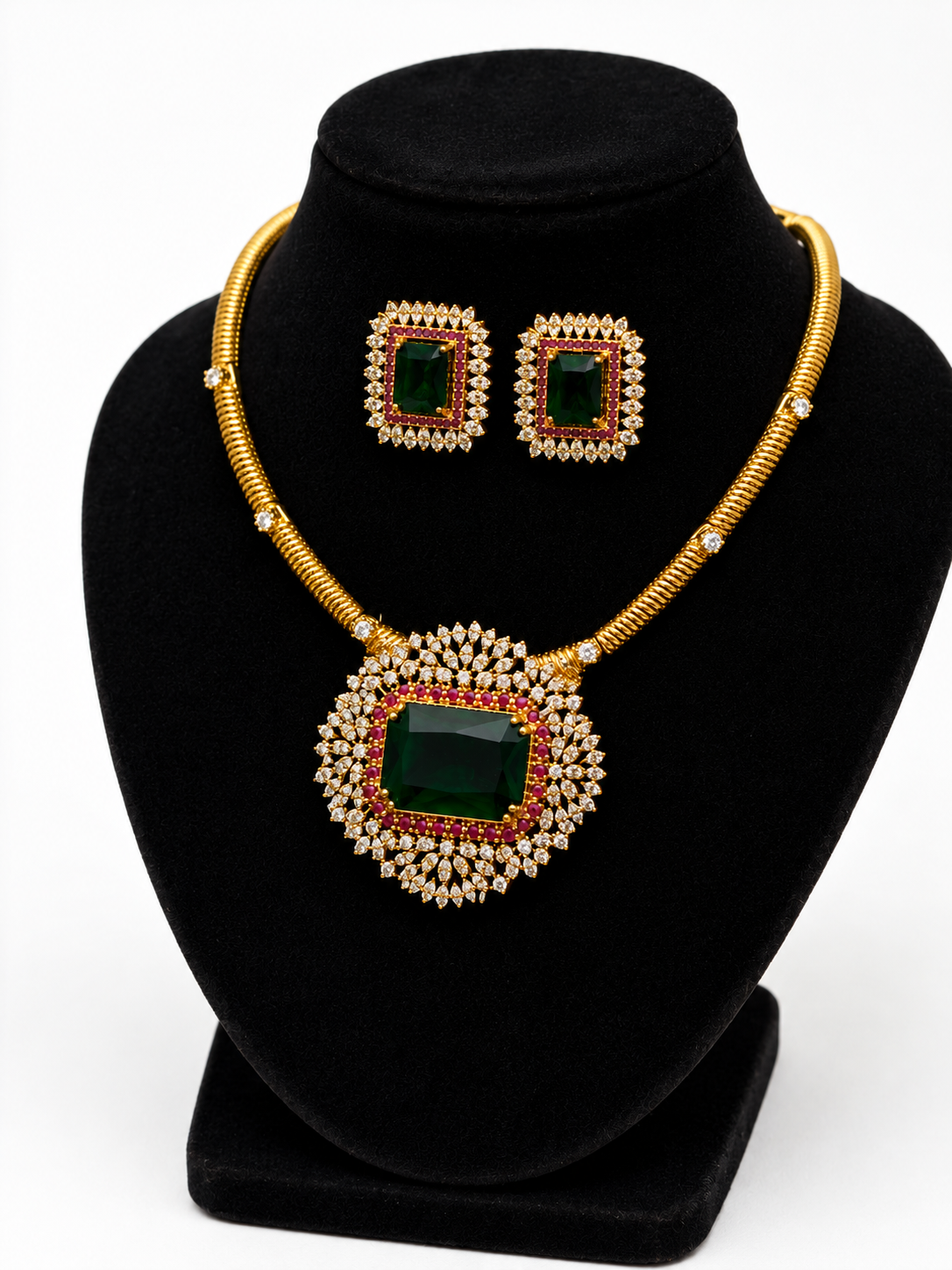 Emerald Elegant Hasil With Stud